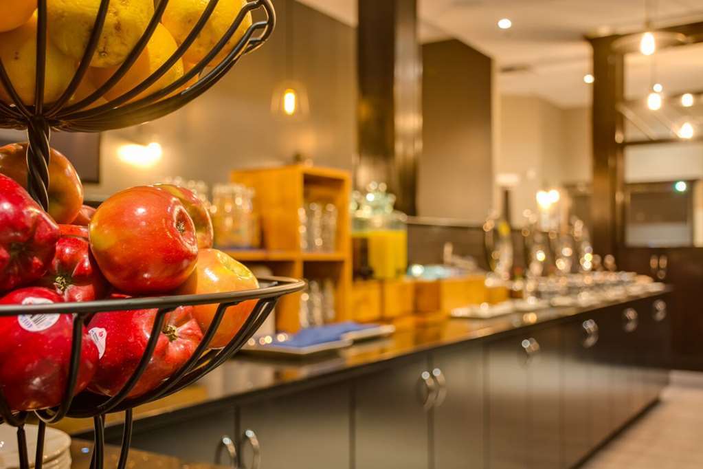 Peavine Inn & Suites High Prairie Ресторан фото