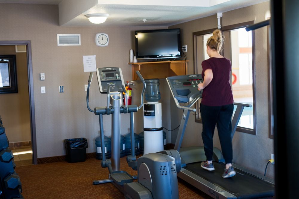 Peavine Inn & Suites High Prairie Экстерьер фото