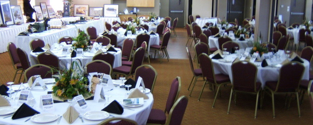 Peavine Inn & Suites High Prairie Экстерьер фото